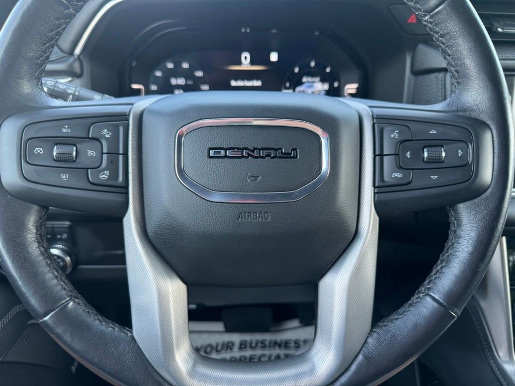 Used 2022 GMC Yukon XL Denali image 24