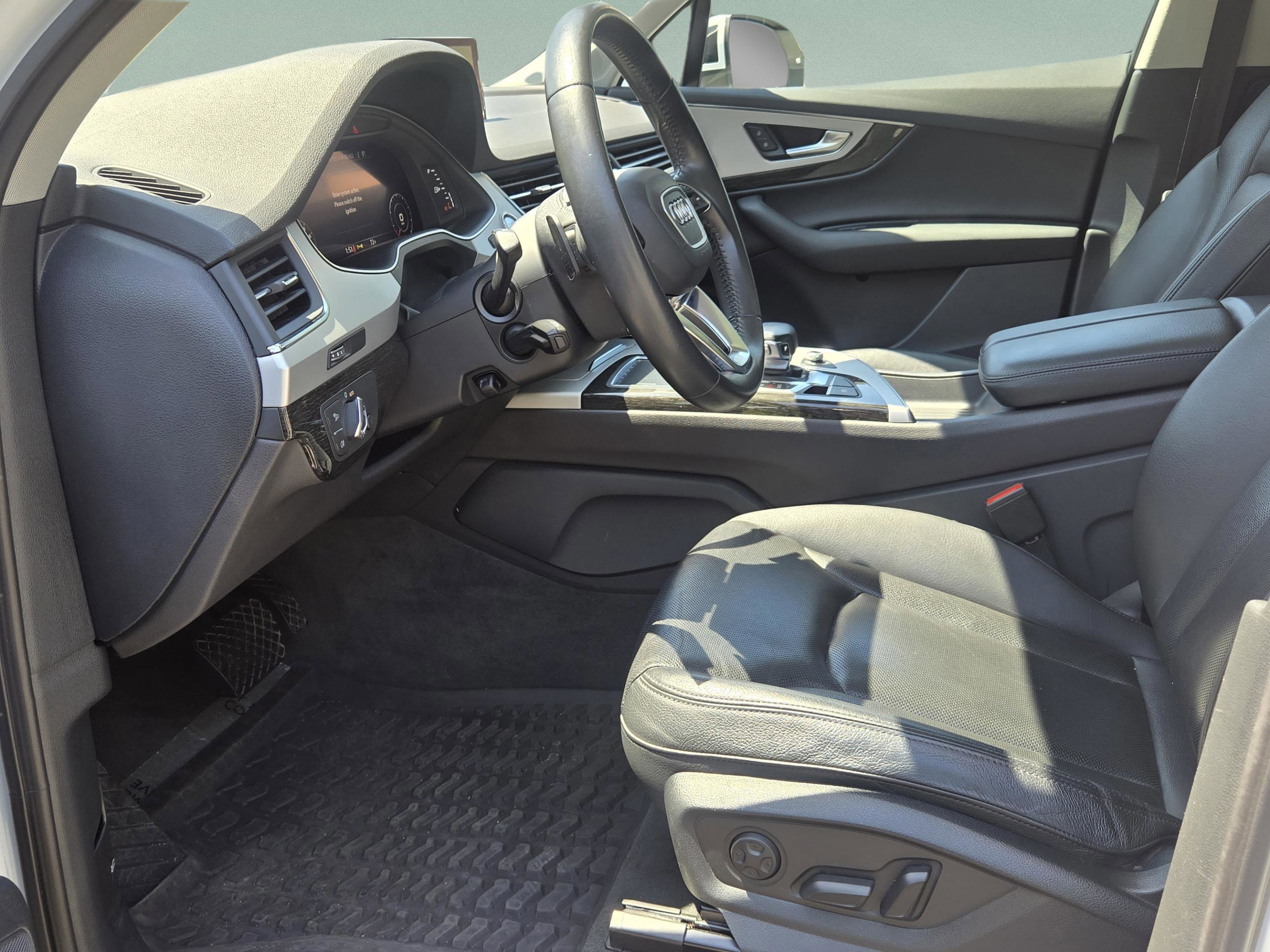 Used 2019 Audi Q7 2.0T Premium Plus w/ Premium Plus Package AWD/4WD image 32