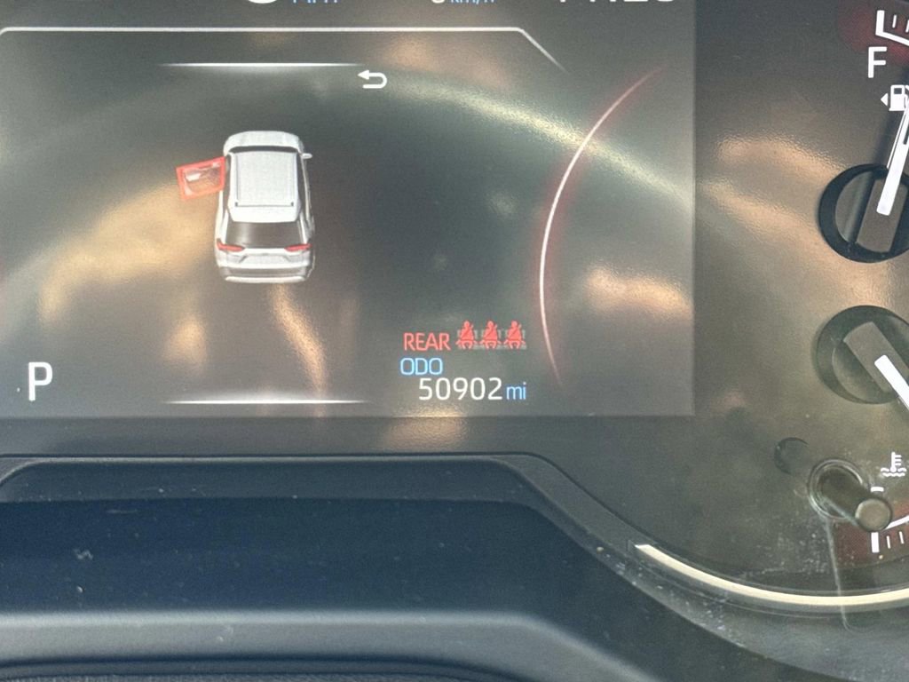 Used 2024 Toyota RAV4 LE image 28