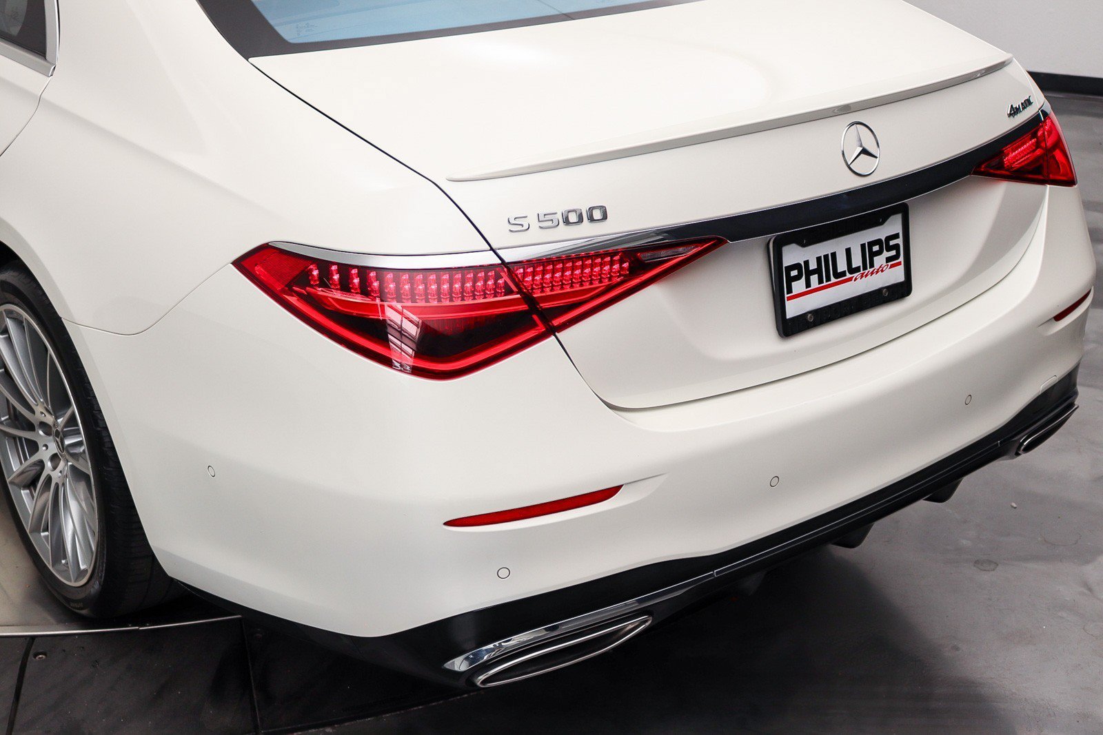 Used 2022 Mercedes-Benz S 500 4MATIC w/ AMG Line Package image 12