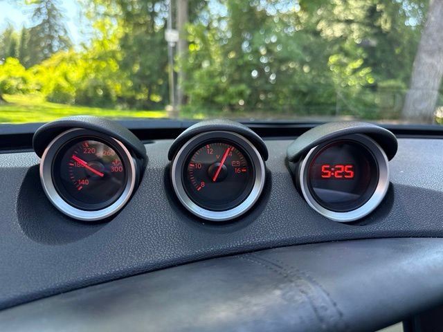 Used 2014 Nissan 370Z Touring w/ Navigation Package RWD image 20