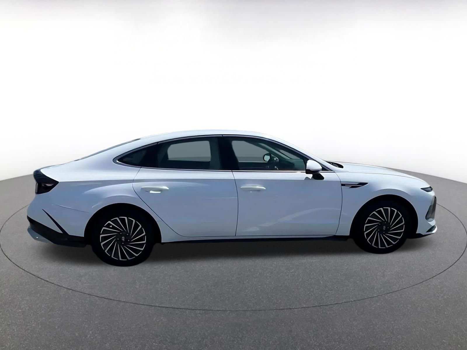 Used 2025 Hyundai Sonata SEL image 16