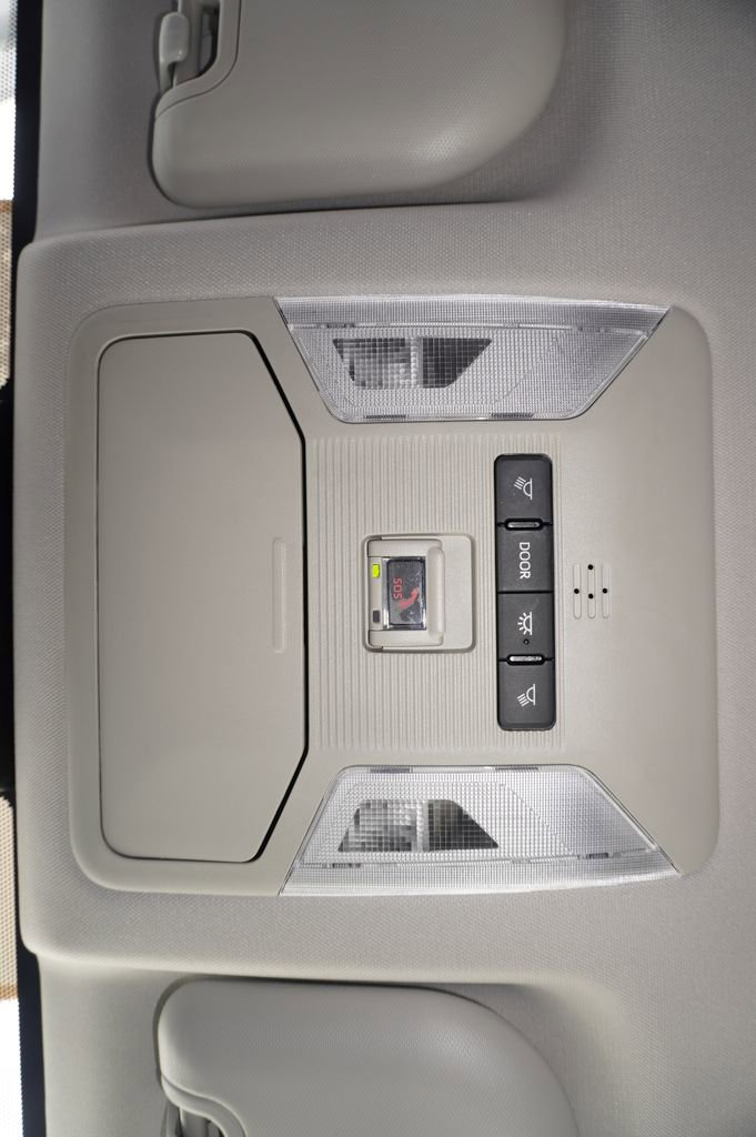 Used 2025 Toyota RAV4 LE image 19