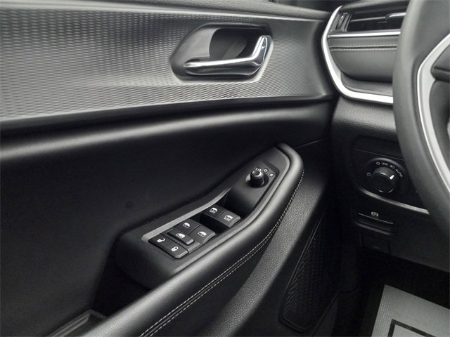 Used 2024 Jeep Grand Cherokee L Laredo image 26