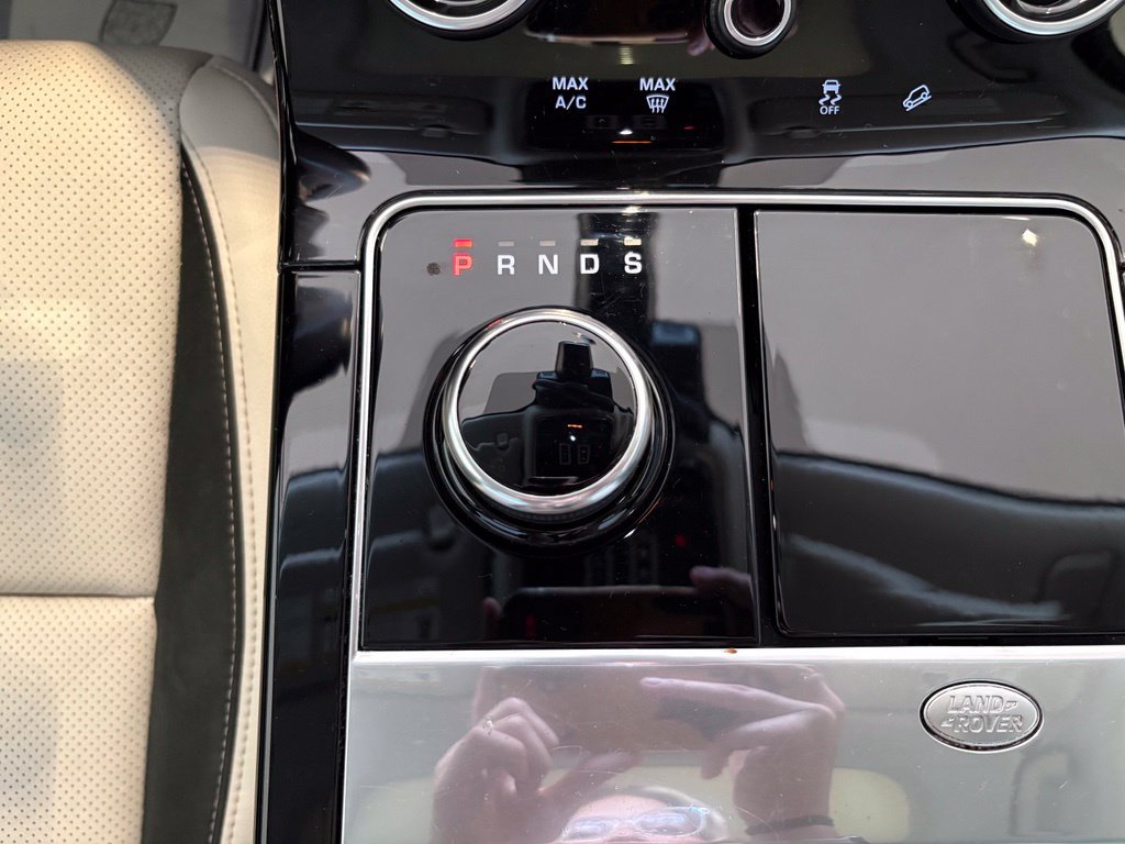 Used 2020 Land Rover Range Rover Velar S AWD/4WD image 38