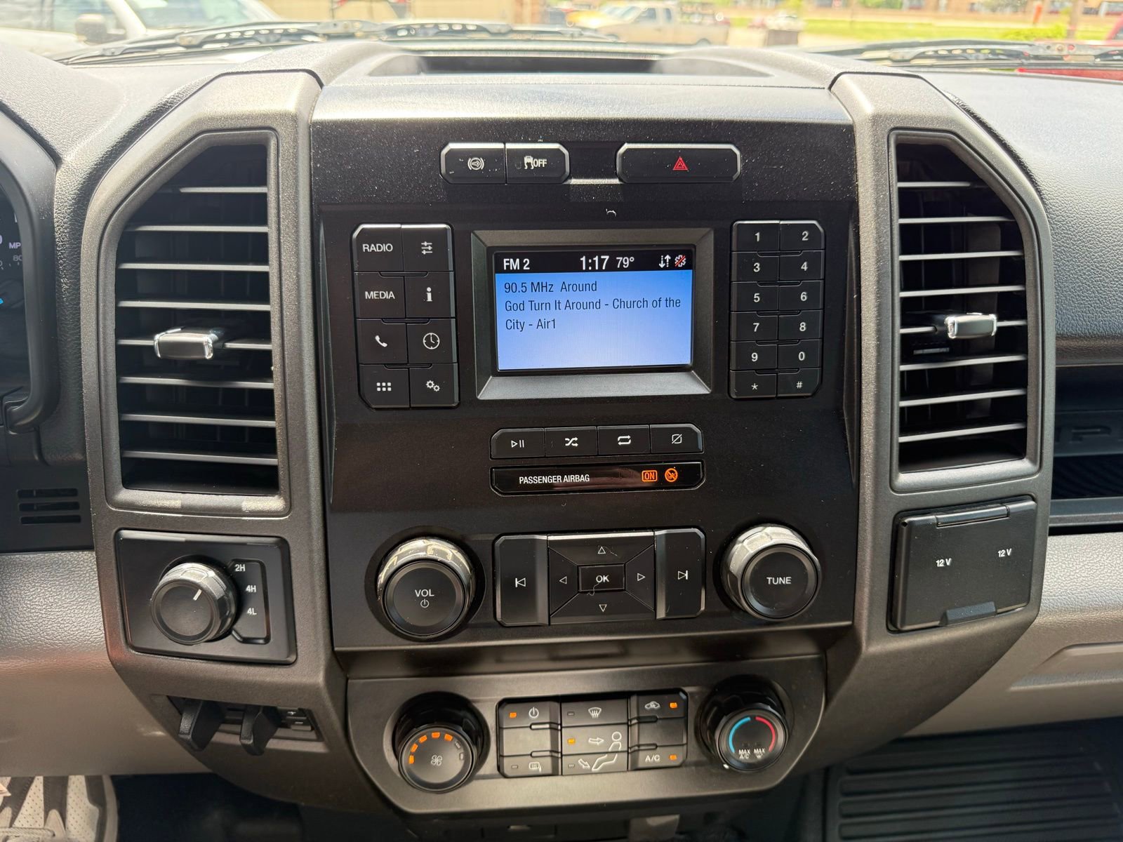 Used 2022 Ford F350 XL w/ Power Equipment Group image 15