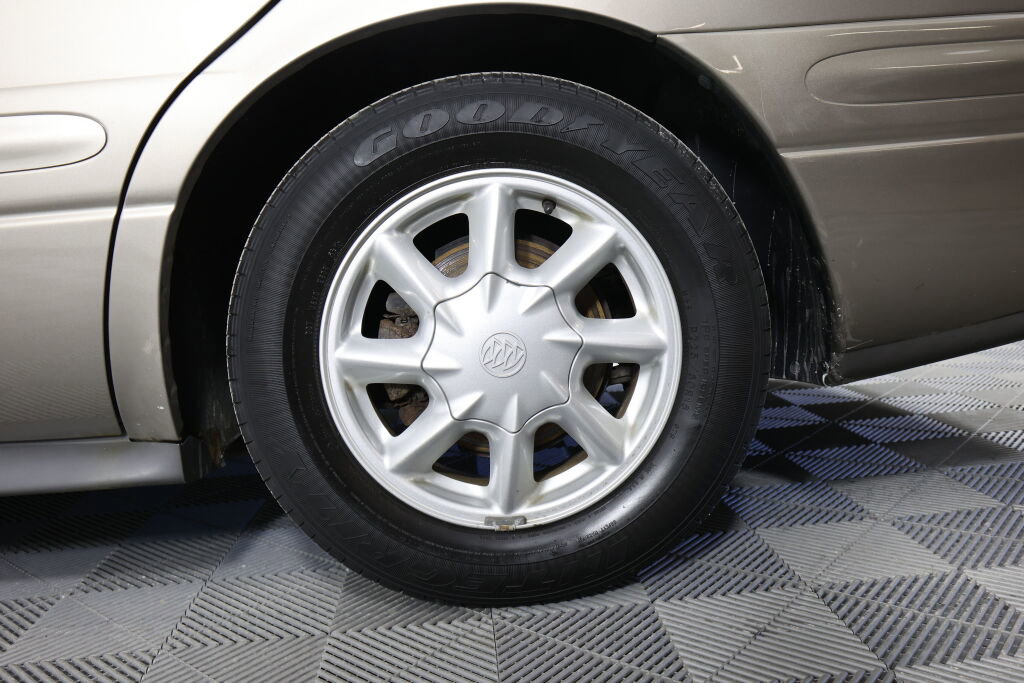 Used 2003 Buick Le Sabre Limited w/ Gran Touring Package image 8