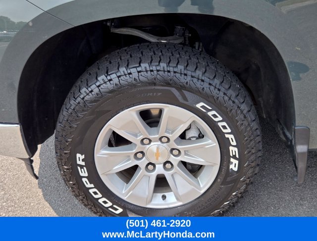 Used 2025 Chevrolet Silverado 1500 LT AWD/4WD image 17