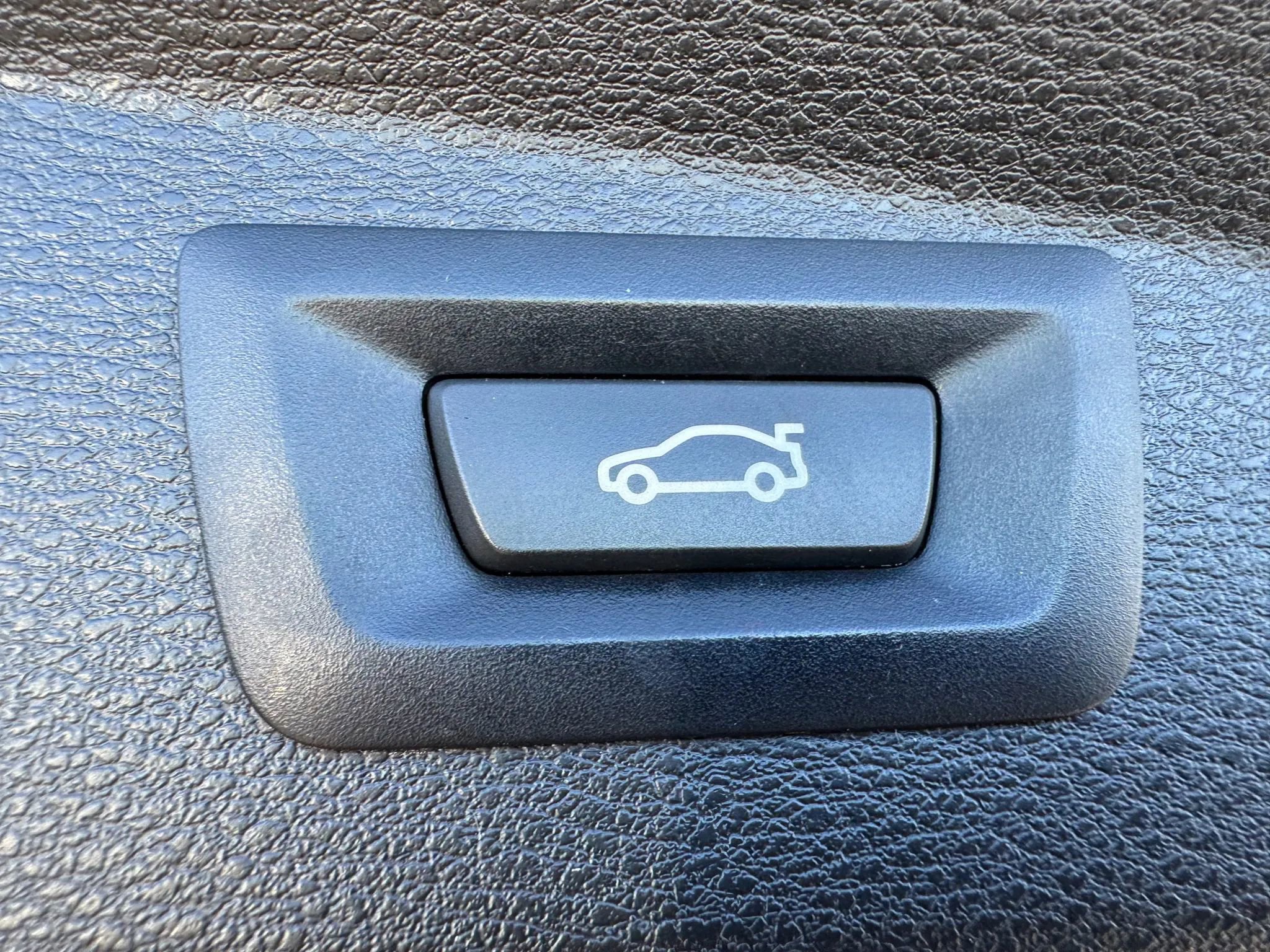 Used 2018 BMW X2 sDrive28i image 32