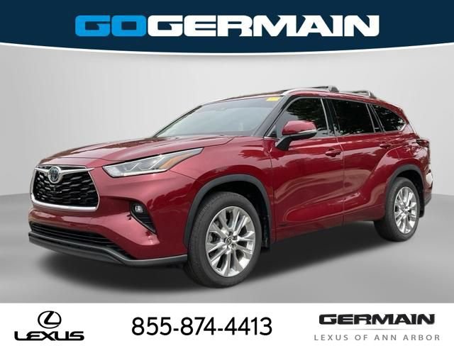 Used 2023 Toyota Highlander Limited