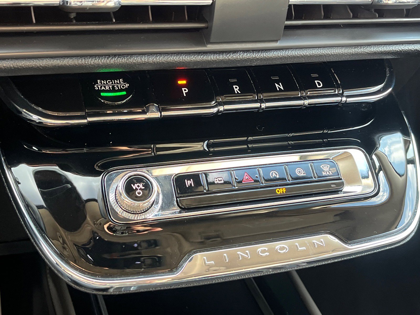 Used 2023 Lincoln Corsair AWD image 12