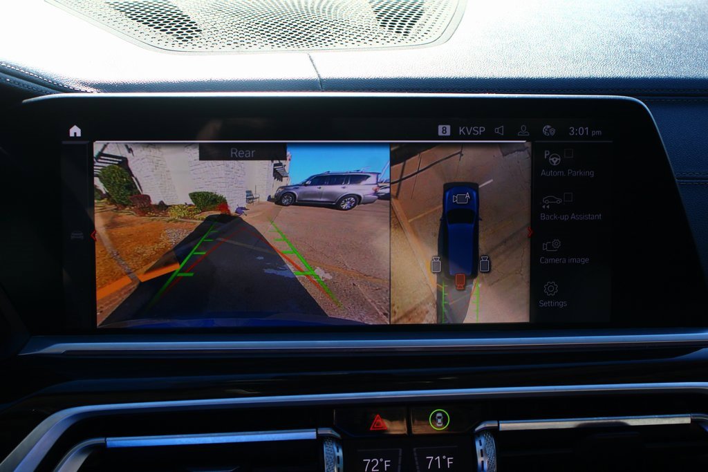 Used 2021 BMW X7 xDrive40i w/ Parking Assistance Package image 19