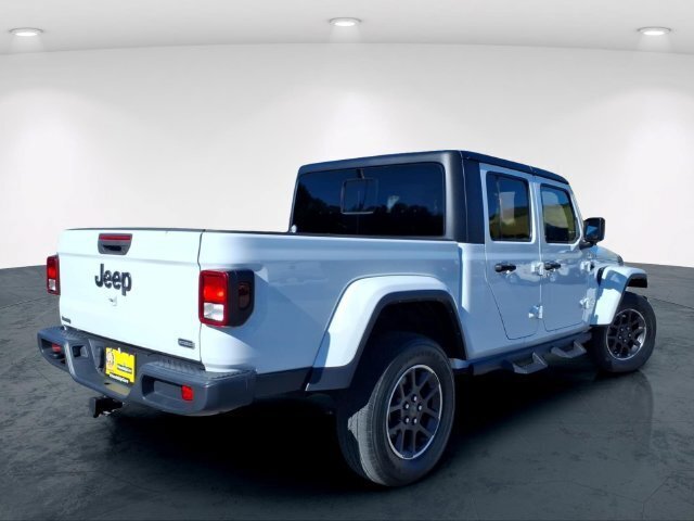 Used 2023 Jeep Gladiator Overland AWD/4WD image 8
