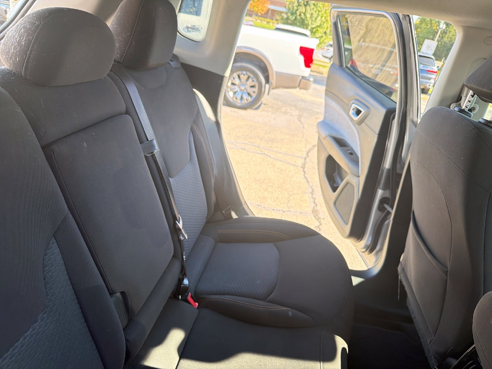 Used 2022 Jeep Compass Sport AWD/4WD image 27