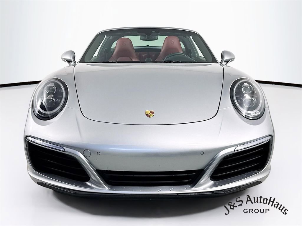 Used 2019 Porsche 911 Targa 4S image 2