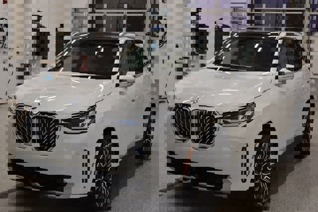 New 2025 BMW X3 xDrive30i w/ Premium Package image 9