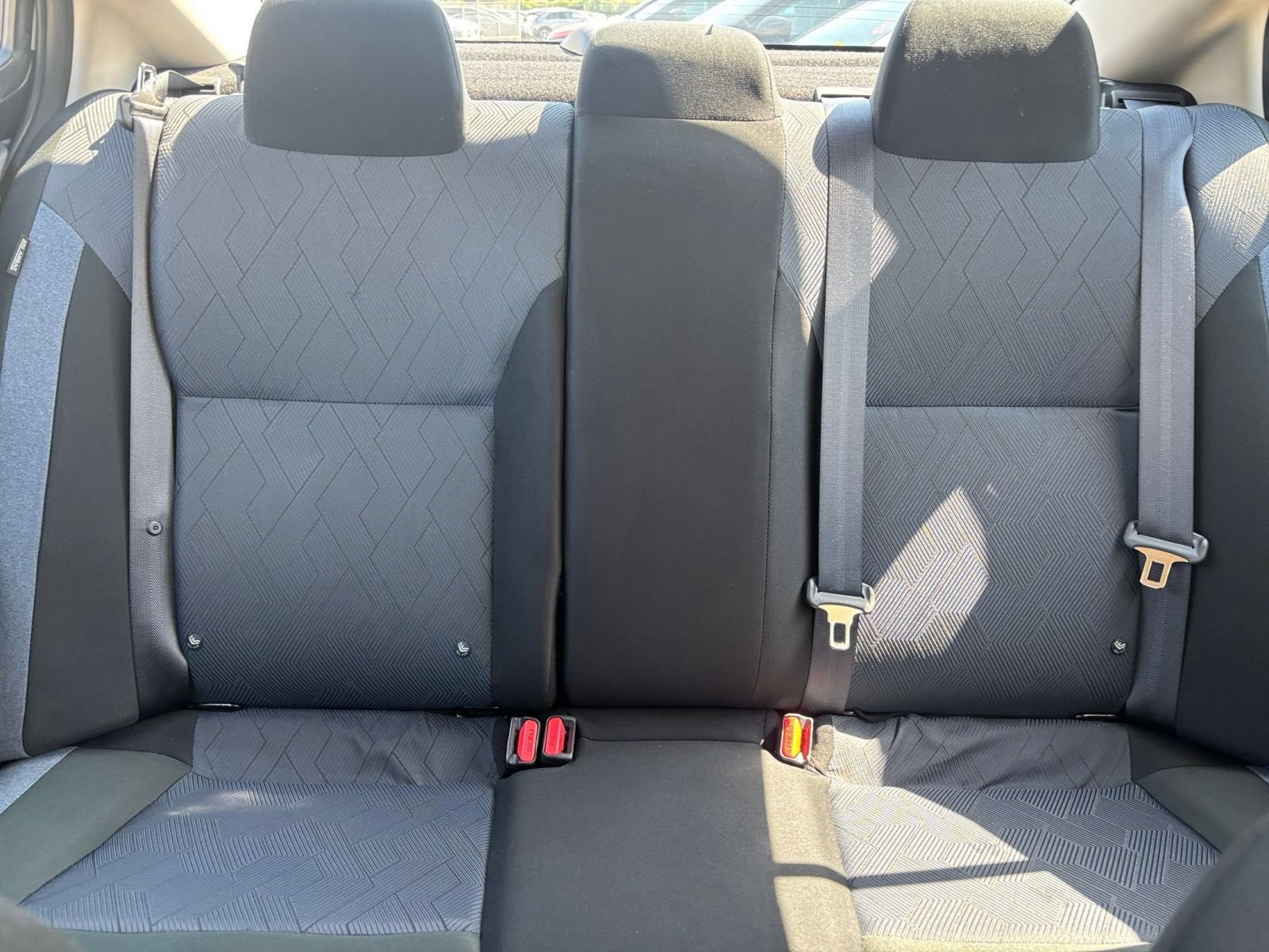 Used 2025 Nissan Versa SV FWD image 35