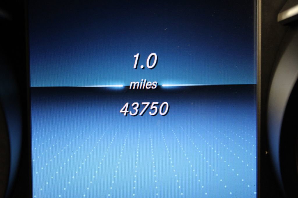 Used 2022 Mercedes-Benz GLC 300 GLC 300 image 28