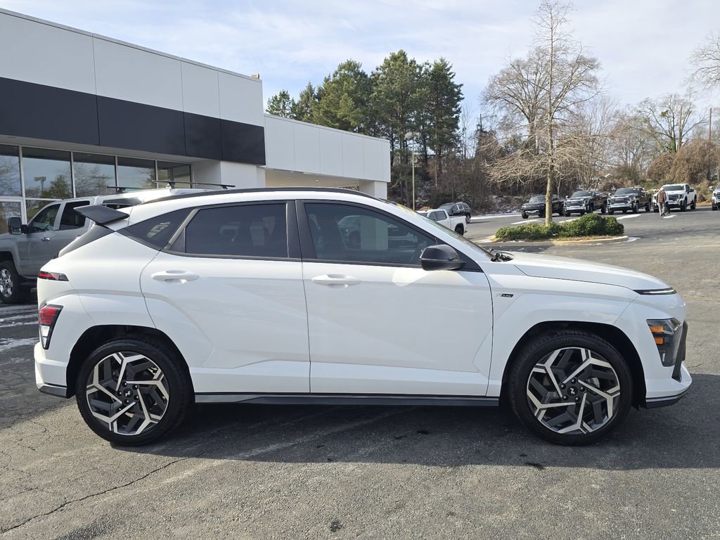 Used 2024 Hyundai Kona N Line image 2