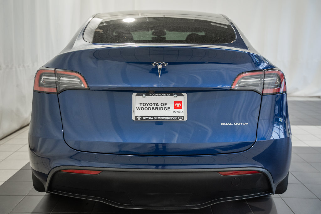 Used 2025 Tesla Model Y Long Range AWD/4WD image 4
