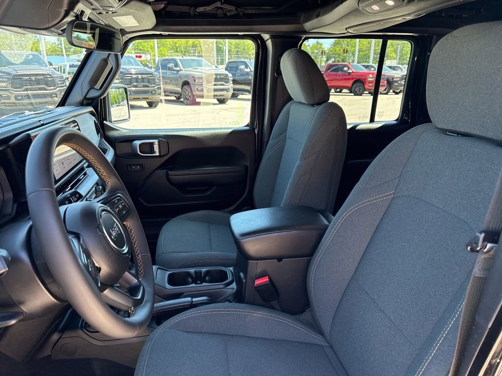 Used 2024 Jeep Gladiator Sport AWD/4WD image 47