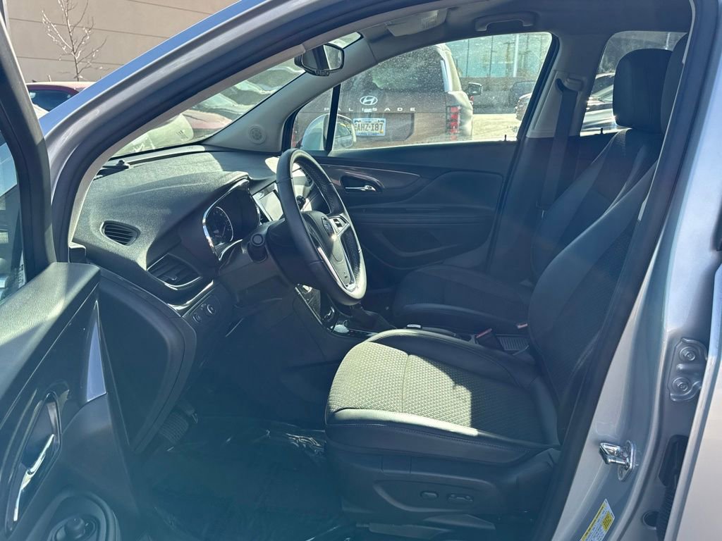 Used 2022 Buick Encore Preferred w/ Safety Package image 20