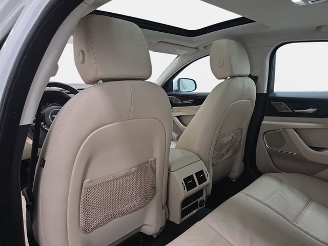 Used 2020 Jaguar XE S image 12