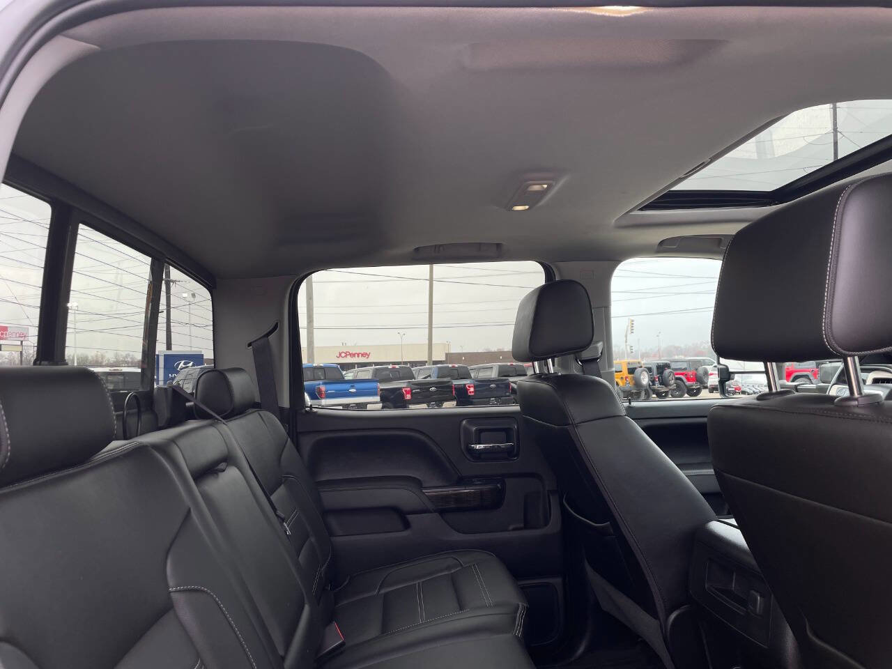 Used 2016 GMC Sierra 3500 Denali w/ Duramax Plus Package image 32