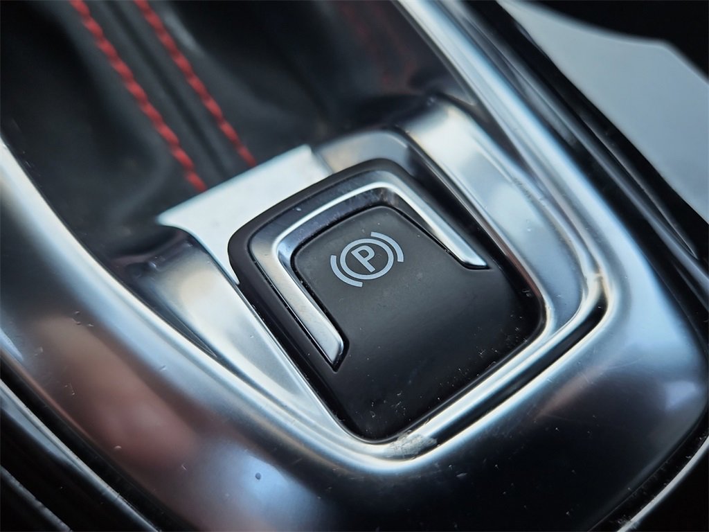 Used 2024 Chevrolet Trax RS w/ Sunroof Package image 24