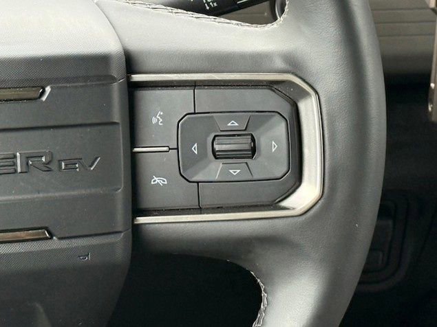 New 2026 GMC Hummer EV SUV w/ LPO, Dark Essentials Package image 31