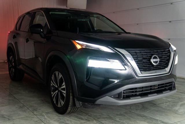 Used 2023 Nissan Rogue SV image 37