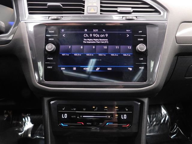 Used 2024 Volkswagen Tiguan SE image 31