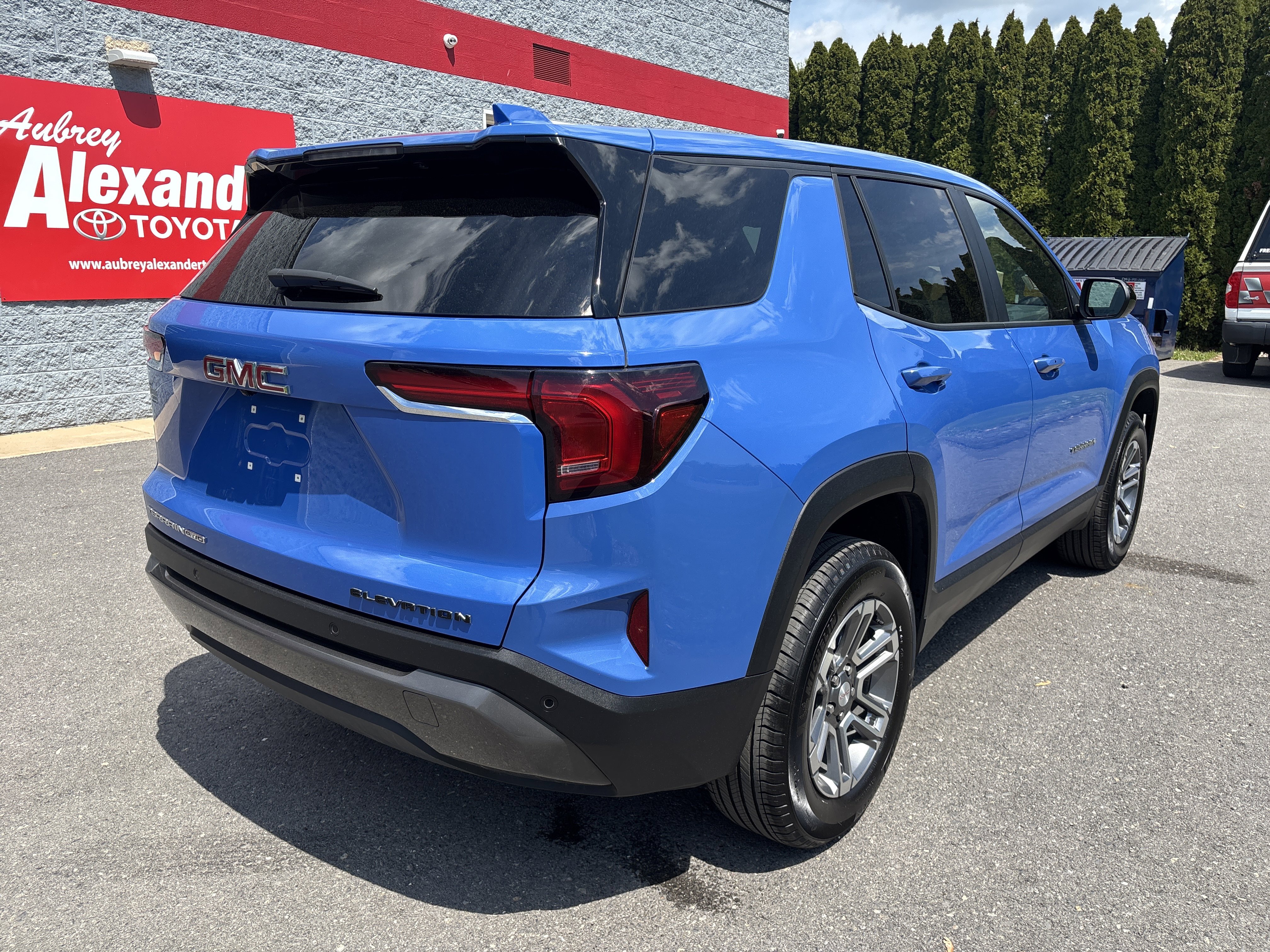 Used 2026 GMC Terrain Elevation AWD/4WD image 3