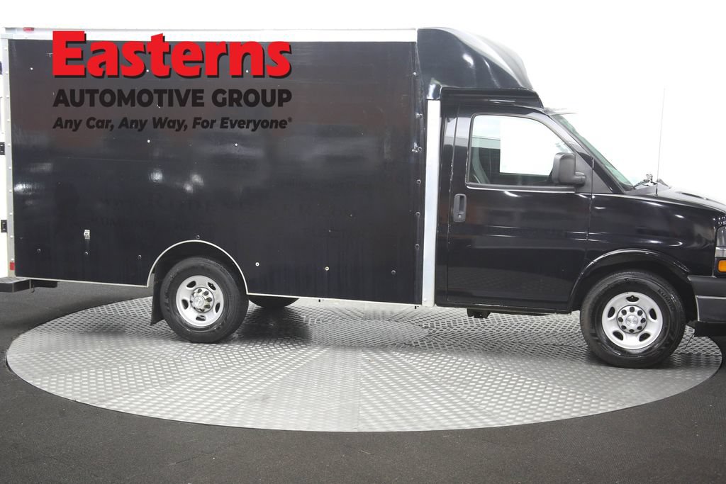 Used 2017 Chevrolet Express 3500 RWD image 43