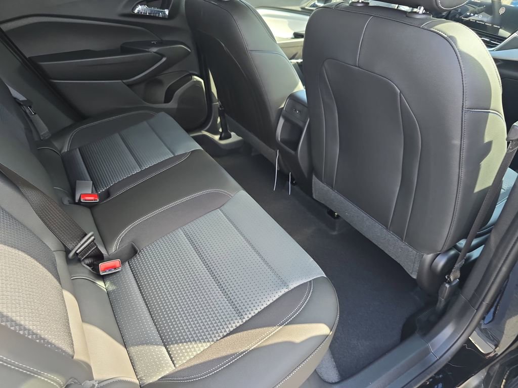 New 2026 Chevrolet Trax LT w/ Driver Confidence Package image 11