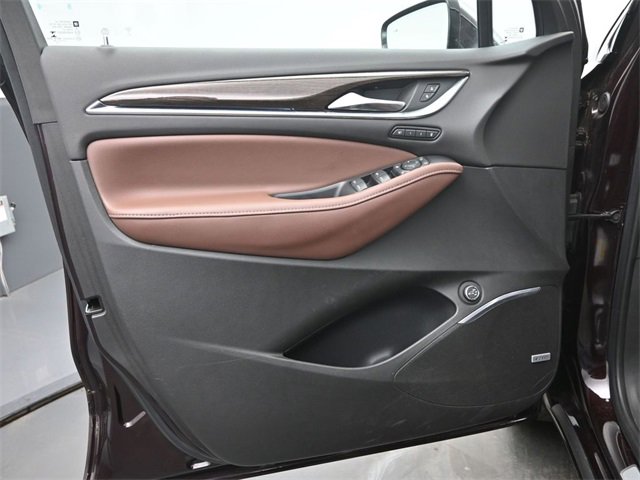 Used 2021 Buick Enclave Avenir w/ Avenir Technology Package image 12