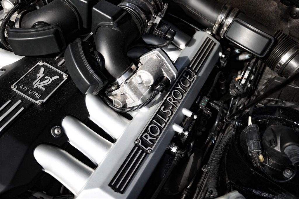 Used 2010 Rolls-Royce Phantom Drophead Coupe image 21