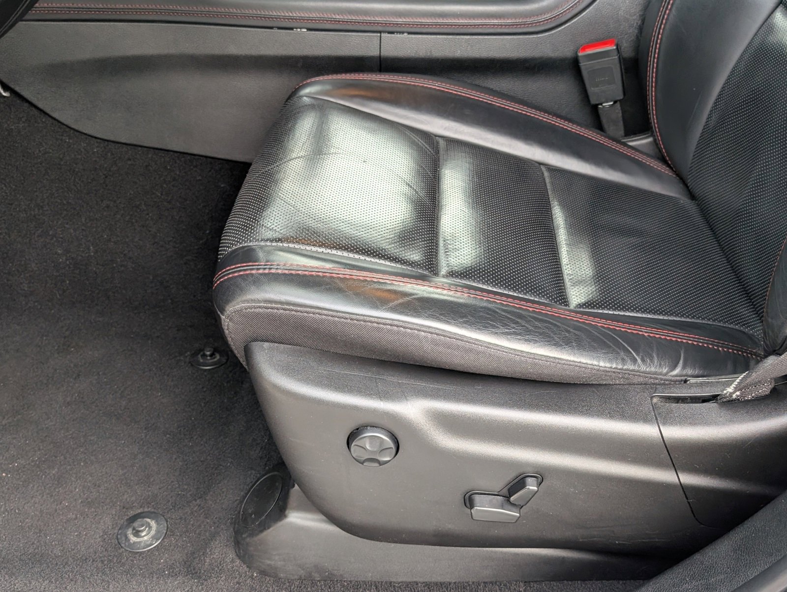 Certified 2024 Dodge Durango GT image 11