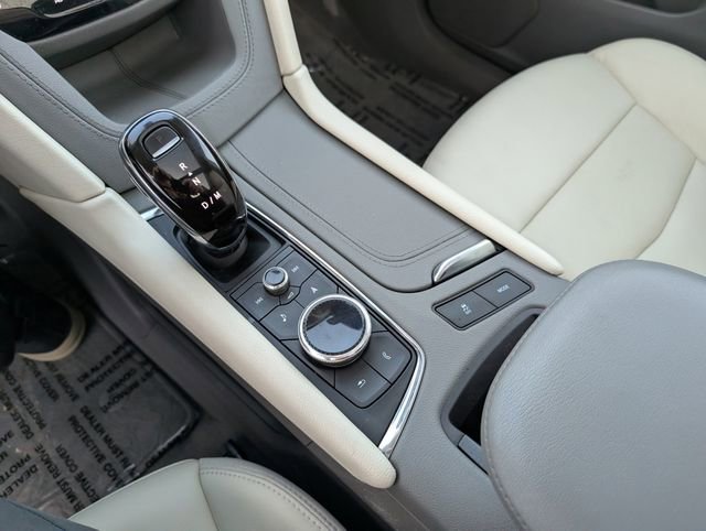 Used 2020 Cadillac XT6 Premium Luxury image 19