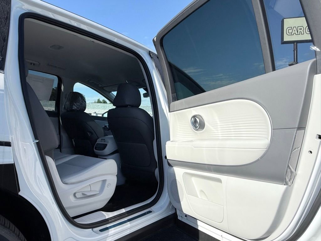 New 2026 Hyundai Ioniq 9 SEL image 15