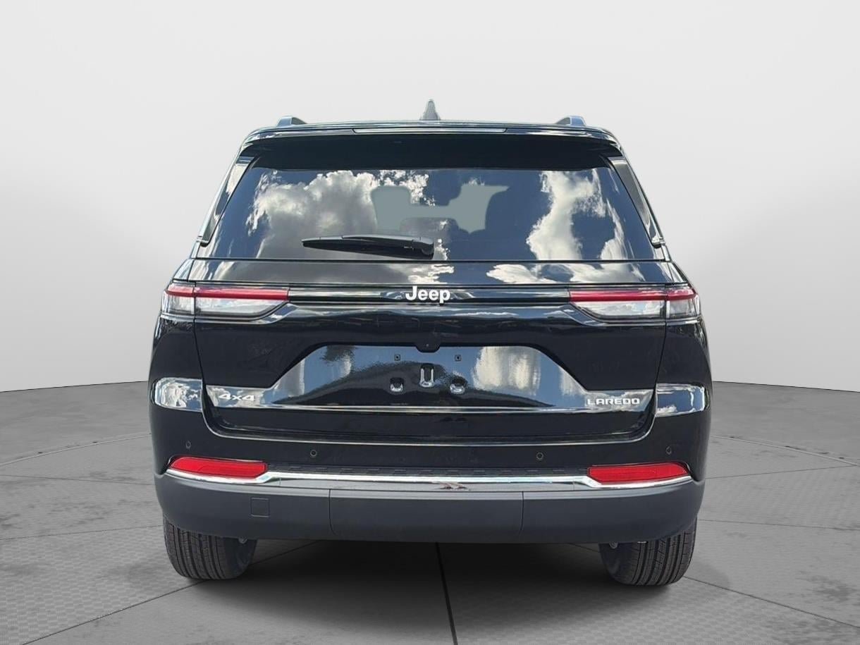 New 2026 Jeep Grand Cherokee Laredo X AWD/4WD image 8