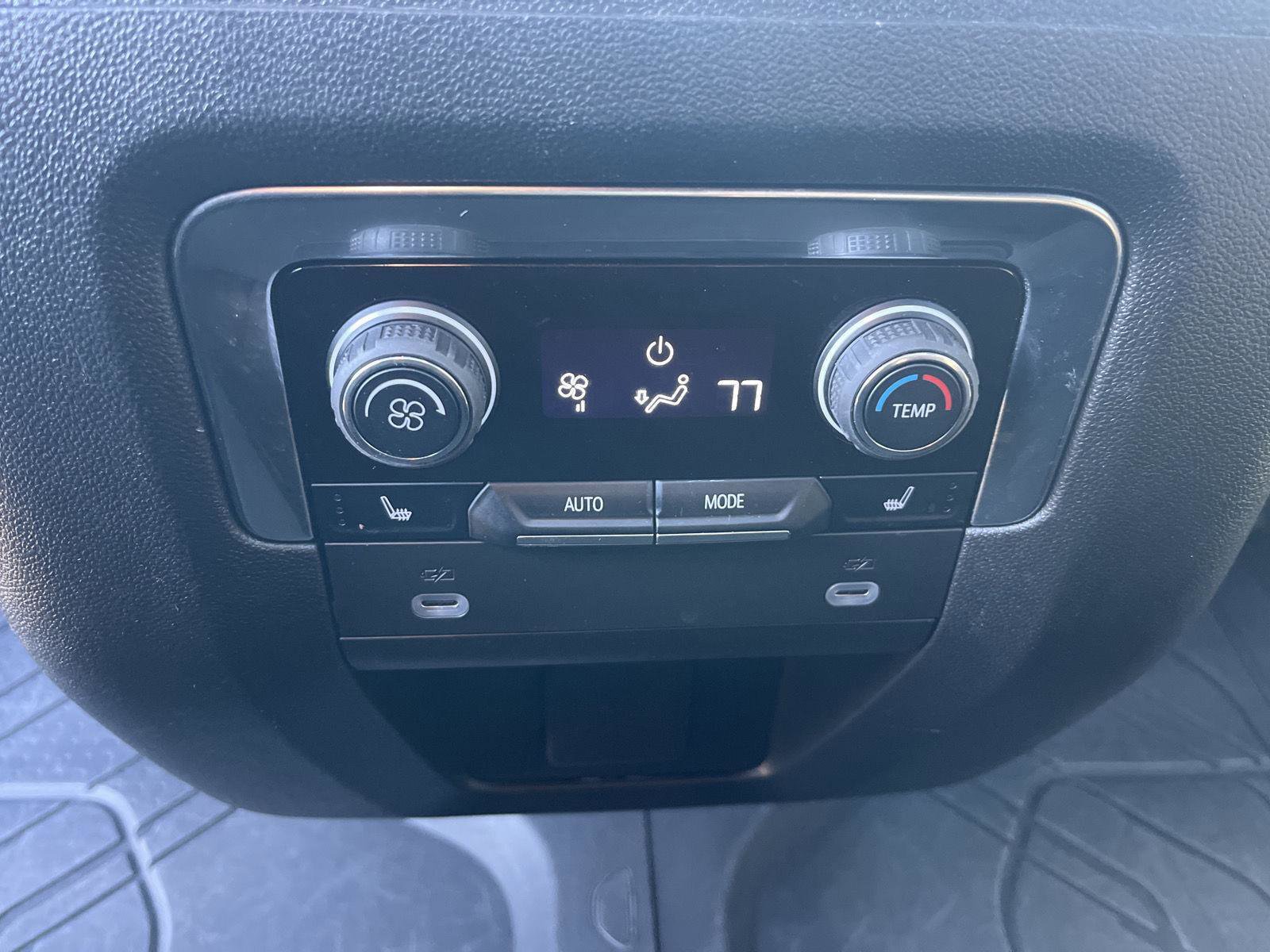 Used 2024 Chevrolet Tahoe High Country image 27