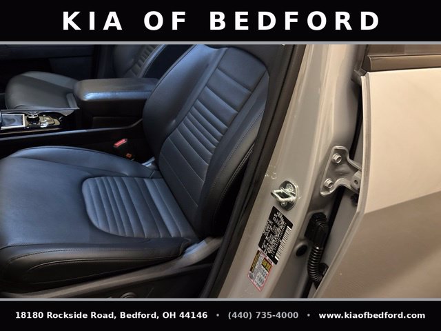 Certified 2025 Kia Sportage SX FWD image 13