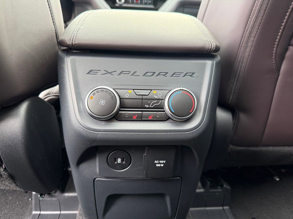New 2026 Ford Explorer Platinum image 16