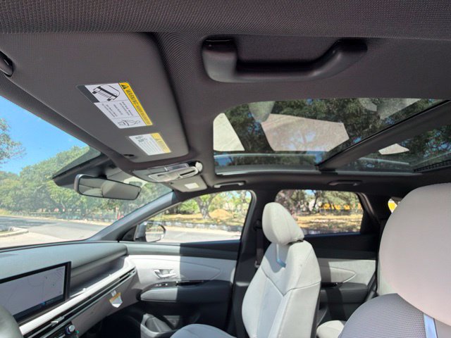 New 2026 Hyundai Tucson Limited FWD image 14