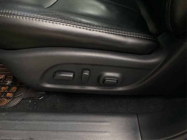 Used 2014 Nissan Pathfinder SL FWD image 23