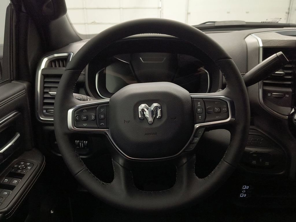 Used 2025 RAM 3500 Laramie image 15