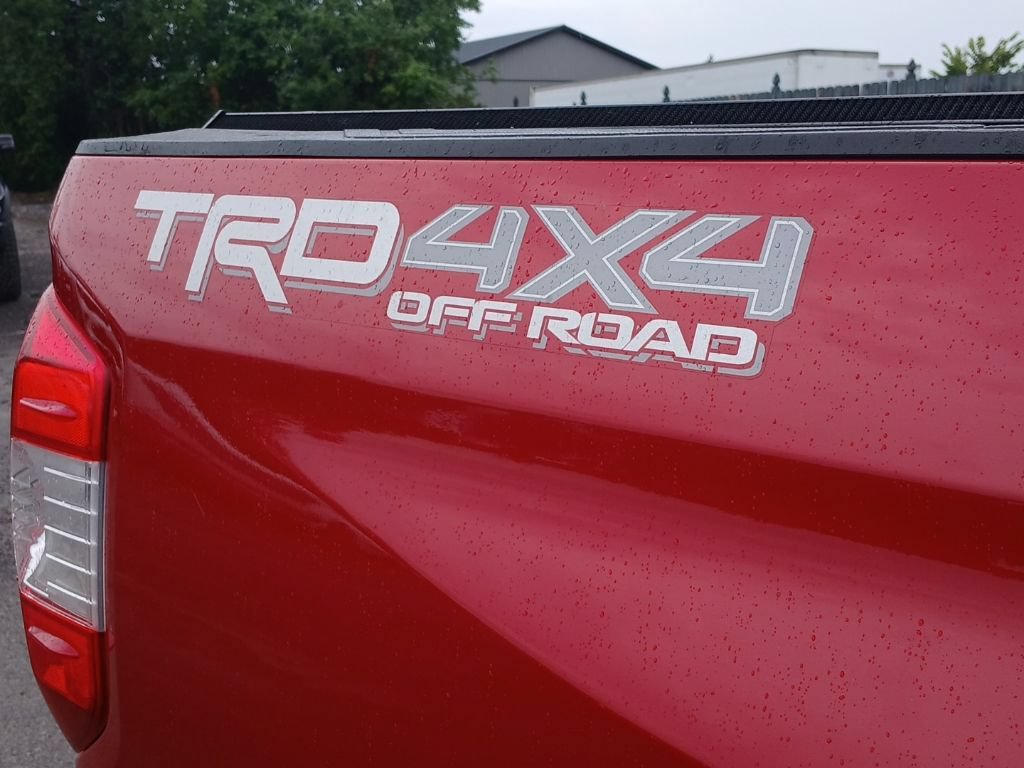 Used 2018 Toyota Tundra Limited w/ Limited Premium Package AWD/4WD image 31