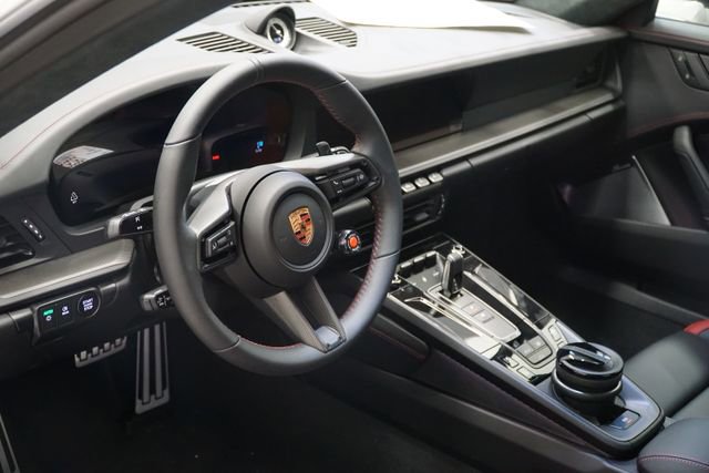 New 2026 Porsche 911 Carrera 4 GTS image 4