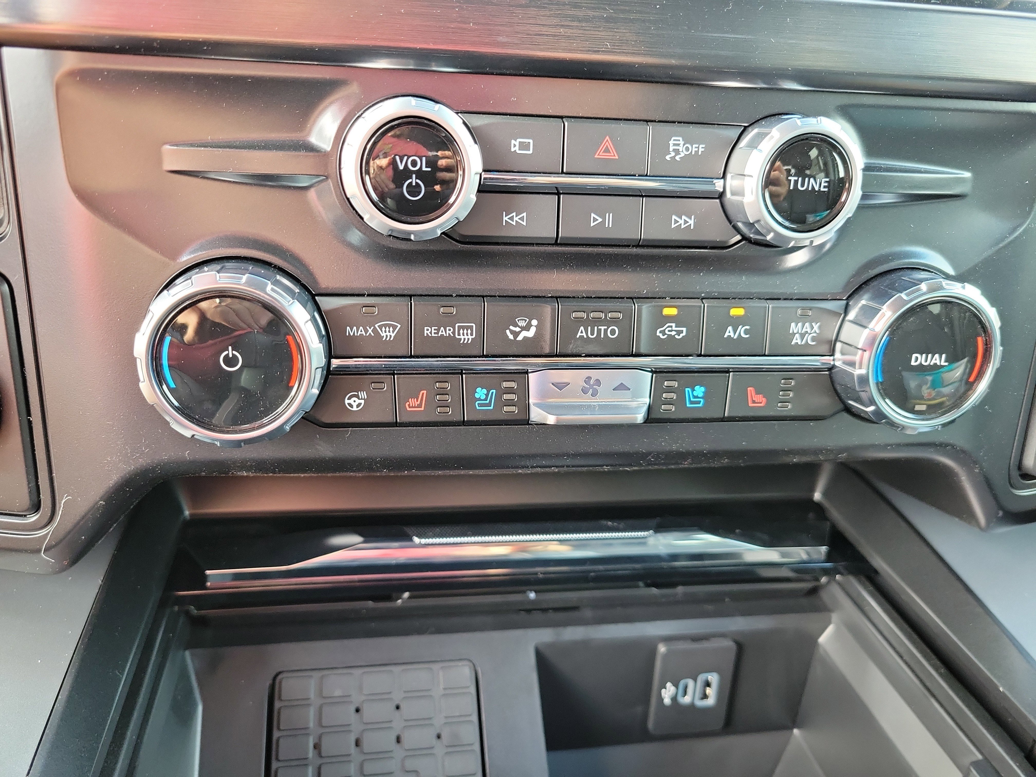 New 2026 Ford F250 Lariat image 24